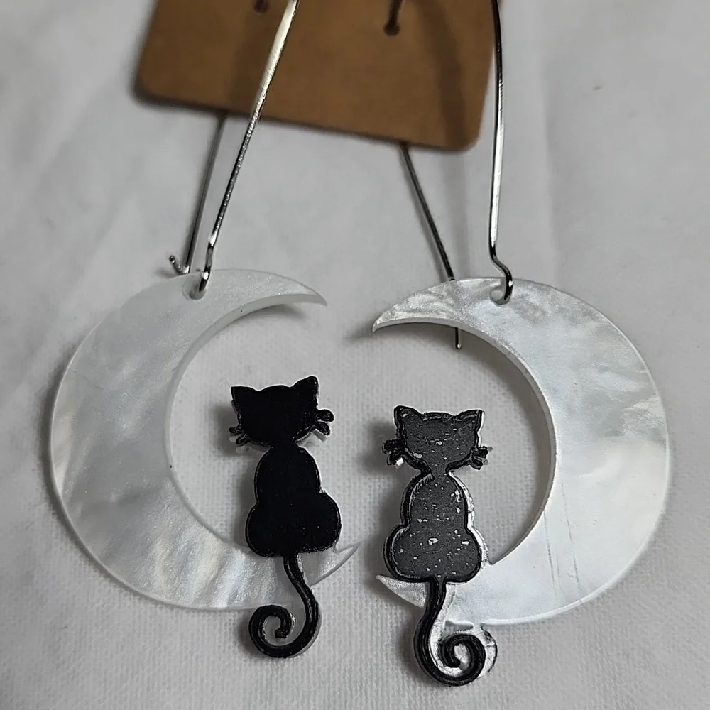 Moon and Cat Earrings‎ - Picture 5 of 5
